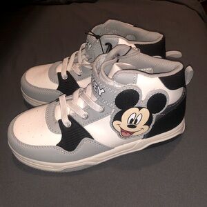 Mickey 👟